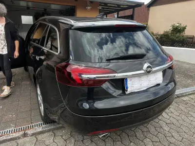 Gebraucht Opel Insignia Innovation 170 PS (125 kW) 2016 Schwarz Kombi