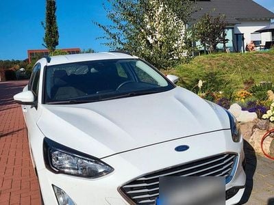 Grau Gebraucht 2021 Ford Focus Kombi | 11.600 € (Superpreis)