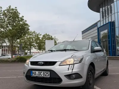 Gebraucht Ford Focus 109 PS (80 kW) 2010 Silber Kombi