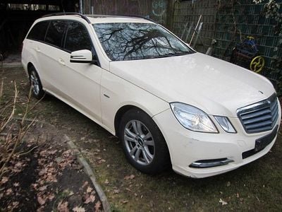Gebraucht Mercedes E200 136 PS (100 kW) 2011 Beige Kombi