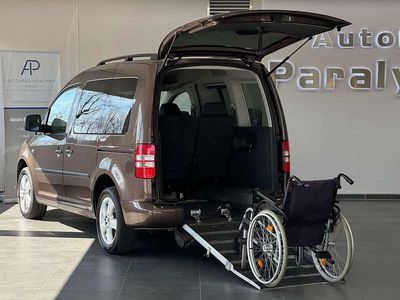 Gebraucht VW Caddy Comfortline 140 PS (102 kW) 2011 Toffeebraun metallic Van / Kleinbus