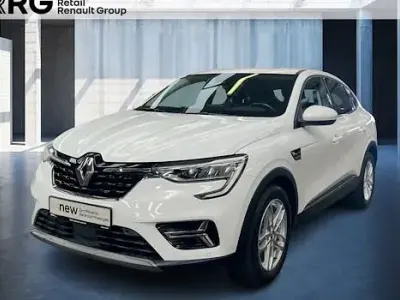 Gebraucht Renault Arkana Intens 143 PS (105 kW) 2022 Weiß SUV