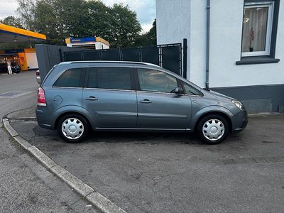 Usata Opel Zafira 140 CV (102 kW) 2006 Grigio Monovolume