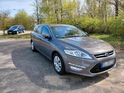 Second-hand Ford Mondeo Trend 163 CP (119 kW) 2014 Maro Break
