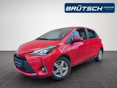 Gebraucht Toyota Yaris Hybrid Club 75 PS (55 kW) 2019 Super red 5 Kleinwagen