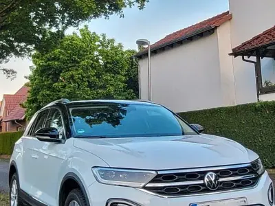 Gebraucht VW T-Roc Style 150 PS (110 kW) 2024 Weiß SUV
