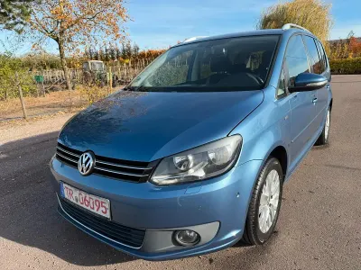Gebraucht VW Touran 105 PS (77 kW) 2013 Blau Van / Kleinbus