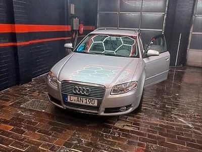 Grau Gebraucht 2005 Audi A4 Kombi | 3.500 € (Fairer Preis)