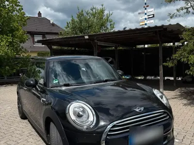 Gebraucht Mini Cooper 136 PS (100 kW) 2017 Schwarz Kleinwagen