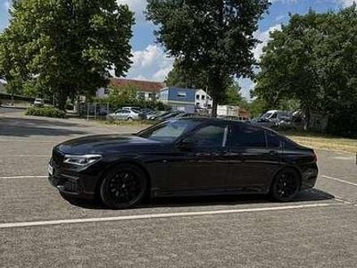 Gebraucht BMW 740 M Sport 320 PS (235 kW) 2018 Schwarz Limousine