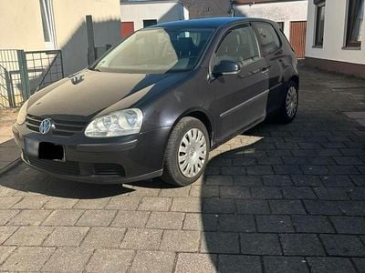 Gebraucht VW Golf V 75 PS (55 kW) 2004 Schwarz Kleinwagen