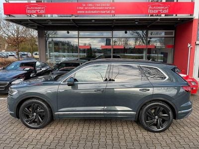Tiefgrün perleffekt Gebraucht 2020 VW Touareg SUV | 49.300 €