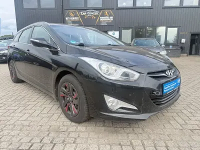 Gebraucht Hyundai i40 Comfort 116 PS (85 kW) 2013 Schwarz Kombi