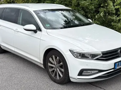 Gebraucht VW Passat Elegance 150 PS (110 kW) 2021 Weiß Kombi