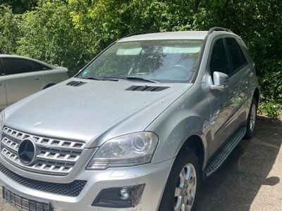 Mercedes ML320