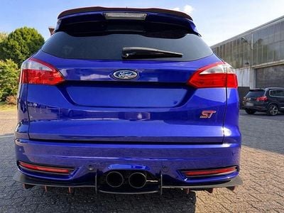 Gebraucht Ford Focus ST 250 PS (183 kW) 2012 Blau Kombi