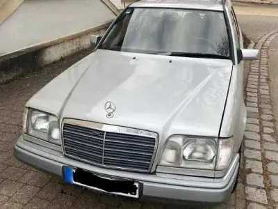 Gebraucht Mercedes E200 1995 Silber Kombi