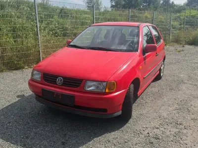 Gebraucht VW Polo 75 PS (55 kW) 1995 Rot Kleinwagen