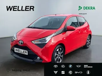 Gebraucht Toyota Aygo X-play 72 PS (52 kW) 2019 Rot Kleinwagen
