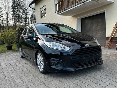Gebraucht Ford Fiesta Titanium 125 PS (91 kW) 2017 Schwarz Kleinwagen