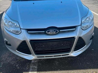 Gebraucht Ford Focus 116 PS (85 kW) 2012 Silber Limousine