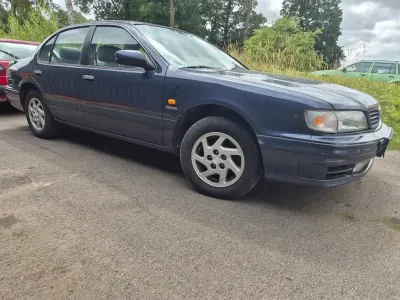 Gebraucht Nissan Maxima 193 PS (141 kW) 1998 Blau Limousine