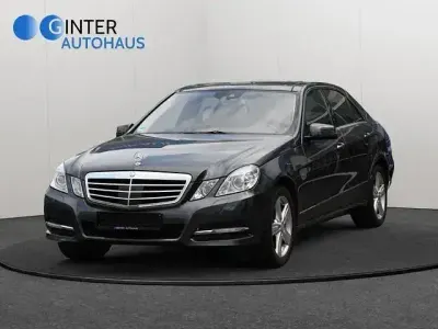 Gebraucht Mercedes E350 Sport 292 PS (214 kW) 2011 Tenoritgrau Limousine