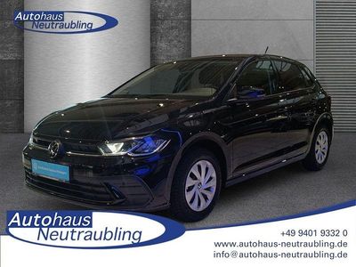 (schwarz) deep black perleffekt Gebraucht 2025 VW Polo Life Limousine | 21.780 € (Etwas zu teuer)