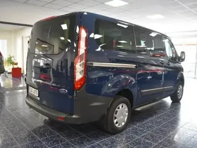Gebraucht Ford Transit Custom 131 PS (96 kW) 2017 Blazerblau Van