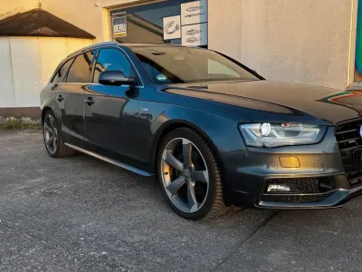 Gebraucht Audi A4 245 PS (180 kW) 2015 Grau Kombi