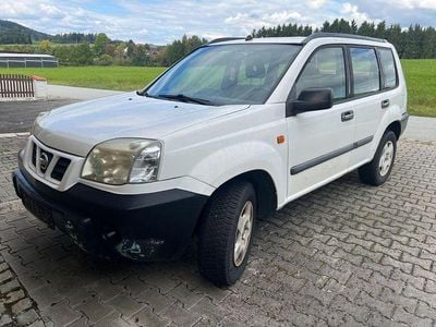Gebraucht Nissan X-Trail Comfort 114 PS (83 kW) 2003 Weiß SUV