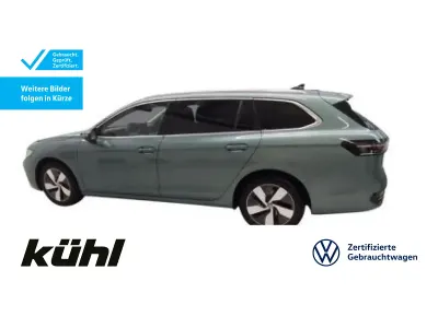 Gebraucht VW Passat Elegance 150 PS (110 kW) 2025 Maripositgrün metallic Kombi