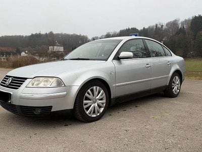 Silber Gebraucht 2002 VW Passat Limousine | 2.499 € (Fairer Preis)
