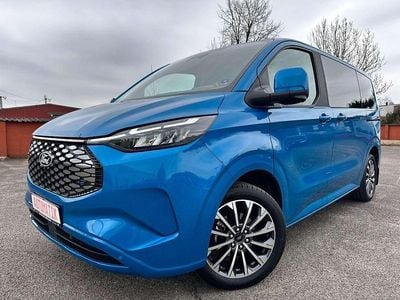 Usata Ford Tourneo Titanium X 210 kW (286 CV) 2025 Blu Monovolume