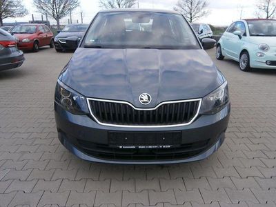 Gebraucht Skoda Fabia Ambition 90 PS (66 kW) 2014 Grün Limousine