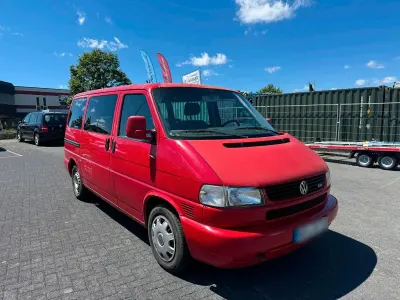 Gebraucht VW Multivan 102 PS (75 kW) 2000 Rot Van / Kleinbus