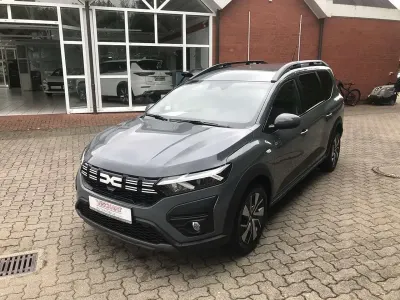 Neu Dacia Jogger Expression 110 PS (80 kW) 2025 Schiefergrau Van / Kleinbus