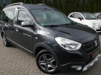 Gebraucht Dacia Dokker Celebration 116 PS (85 kW) 2017 Grau Van / Kleinbus