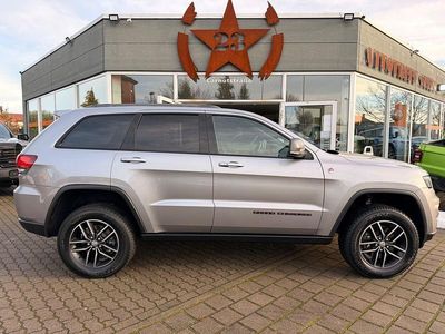 Grau Gebraucht 2018 Jeep Grand Cherokee Trailhawk SUV | 21.590 € (Fairer Preis)