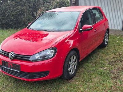 Gebraucht VW Golf VI Comfortline 105 PS (77 kW) 2010 Rot Kleinwagen