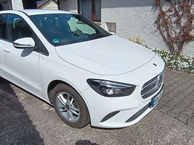 Mercedes B180