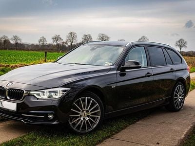 Gebraucht BMW 330 Sport Line 252 PS (185 kW) 2017 Braun Kombi