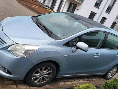 Gebraucht Toyota Verso 126 PS (92 kW) 2010 Blau Van / Kleinbus