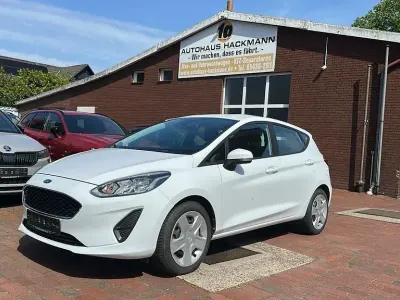 Gebraucht Ford Fiesta Cool & Connect 75 PS (55 kW) 2020 Weiß Kleinwagen