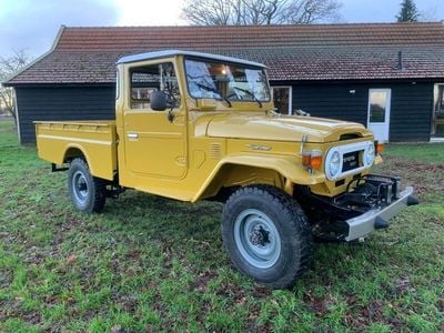 Usata Toyota Land Cruiser 1978 Giallo SUV
