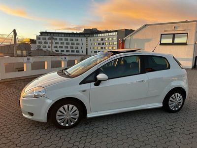 gebraucht Fiat Grande Punto in weiß - Fahranfänger geeignet