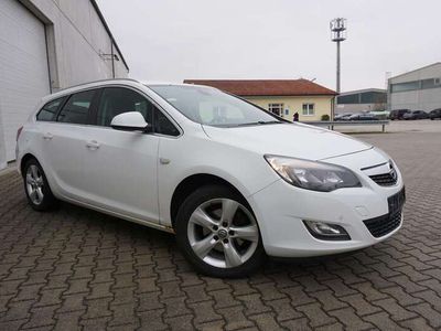 gebraucht Opel Astra Sports Tourer 2.0CDTI SHZ PDC Freisprech