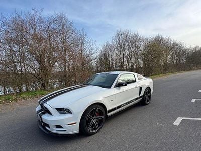Gebraucht Ford Mustang 305 PS (224 kW) 2013 Weiß