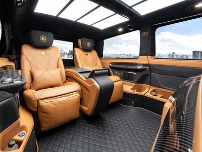 Neu Mercedes V300 Luxury 237 PS (174 kW) 2025 Schwarz Van / Kleinbus