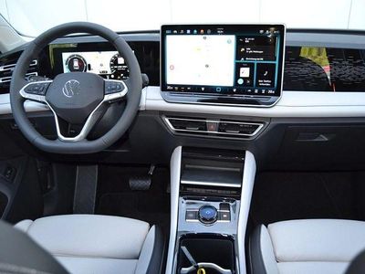 Schwarz Gebraucht 2024 VW Tiguan IQ Drive SUV | 48.849 €